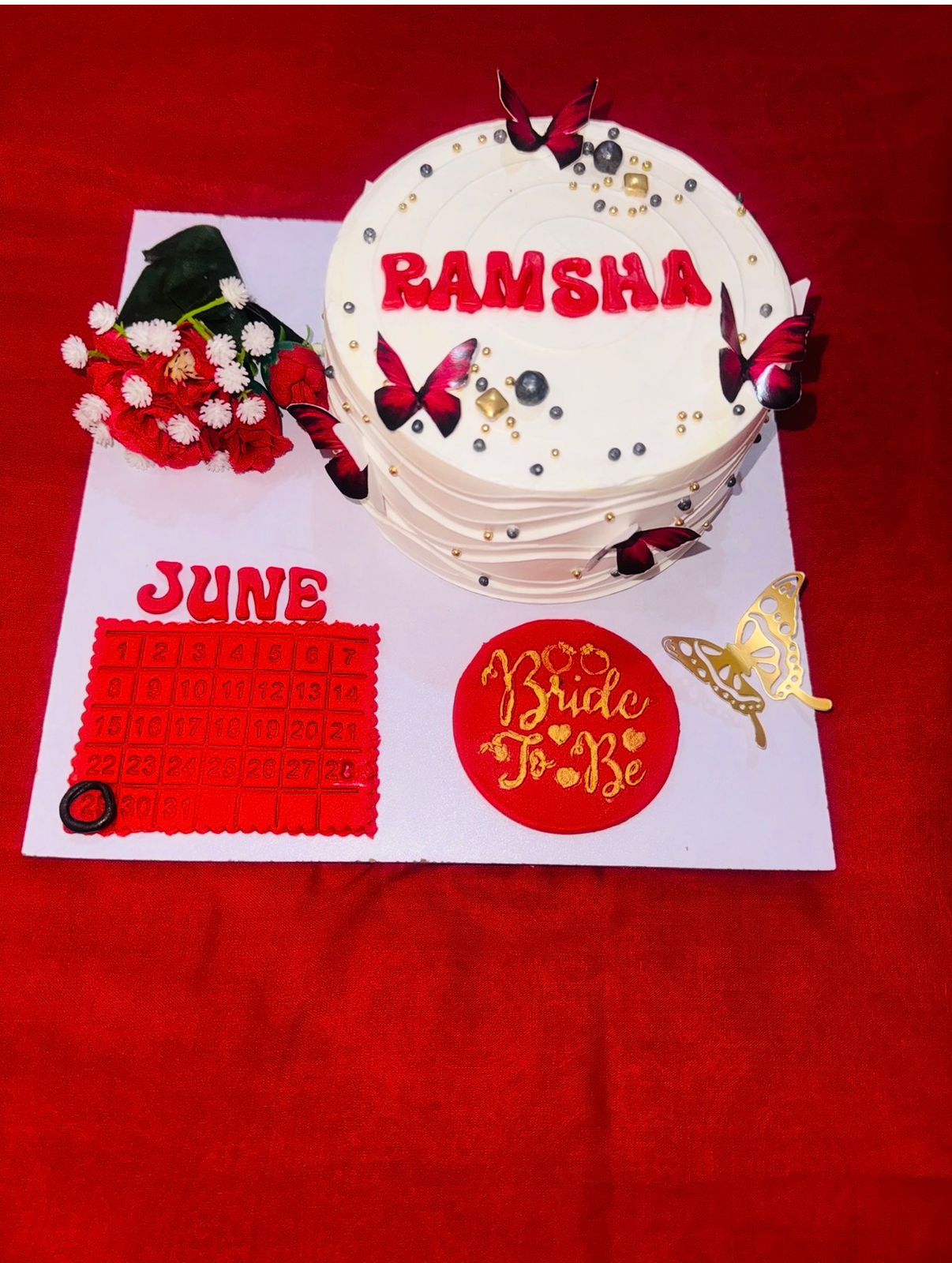 The Royal Bridal Bliss Acrylic Hamper